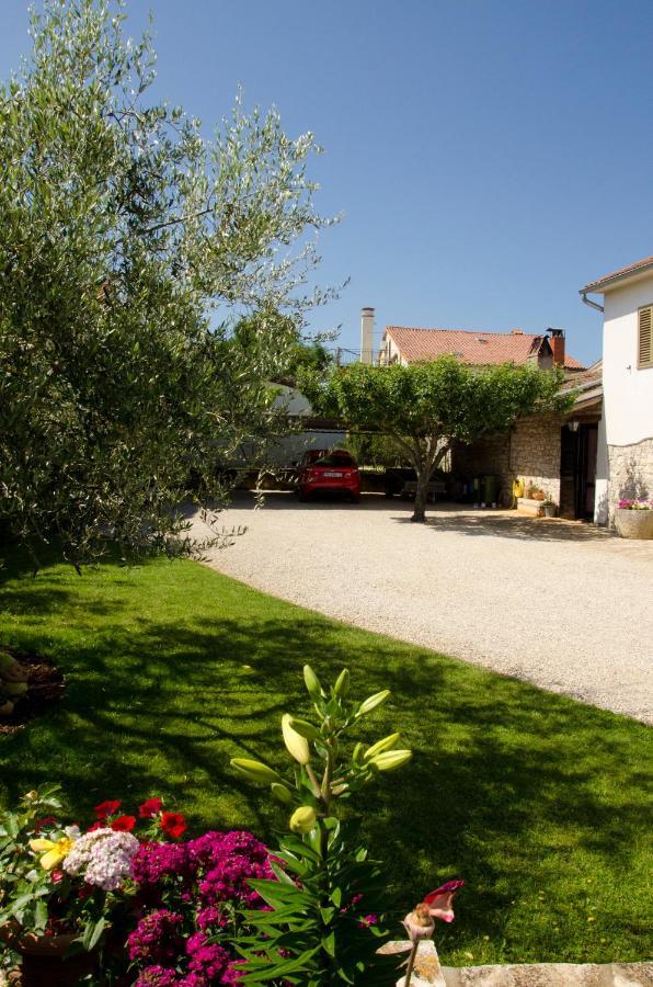 Apartment Percic Tar-Vabriga Luaran gambar